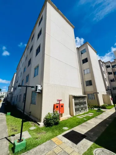 Apartamento com 2 quartos em condomínio fechado, próximo a PE-22 e o Mix Mateus por R$ 170