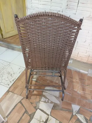 Vendo essa cadeira boa 