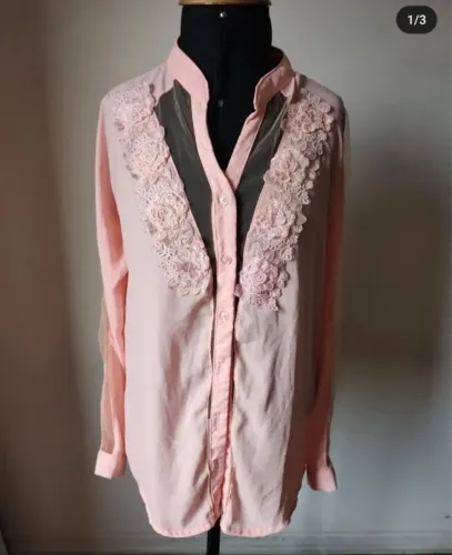 Camiseta feminina rosa com transparência M