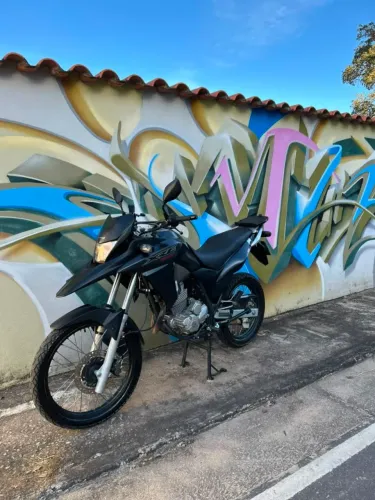 Vende-se ou troco por carro do meu interesse de preferência uno ou palio