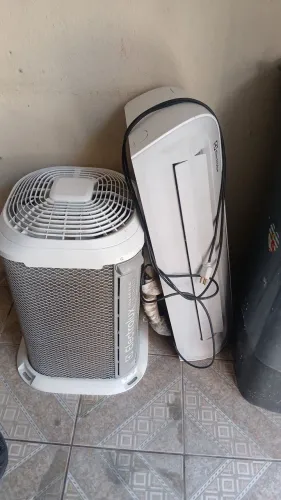 Vendo split novo
