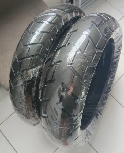 Par de pneus 160/60/17 e 120/70/17