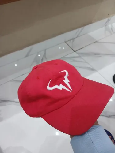 Boné Rafael Nadal vermelho 