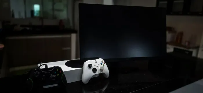 Xbox Series S + AOC 180HZ + G7 SE LACRADO