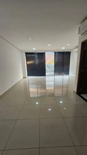 SALA COMERCIAL, AV MIGUEL SUTIL, ELEVADOR, TRINTA E CINCO METROS QUADRADOS, BAIRRO JARDIM
