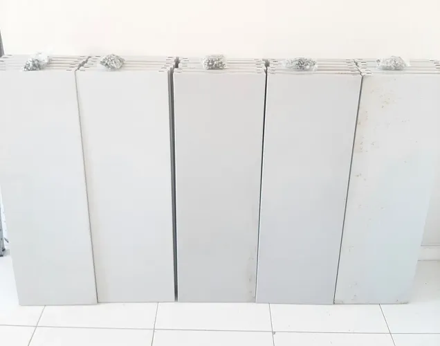 Urgente- Vendo Estantes de aço 6 prateleiras, 1 R$100, 2x 150, 5x 300 em Brotas