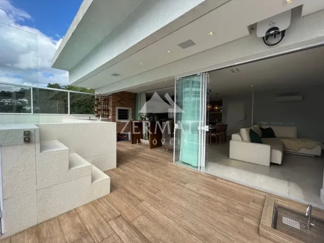 Cobertura com 3 dormitórios à venda, 224 m² por R$ 3.500.000,00 - Victor Konder - Blumenau