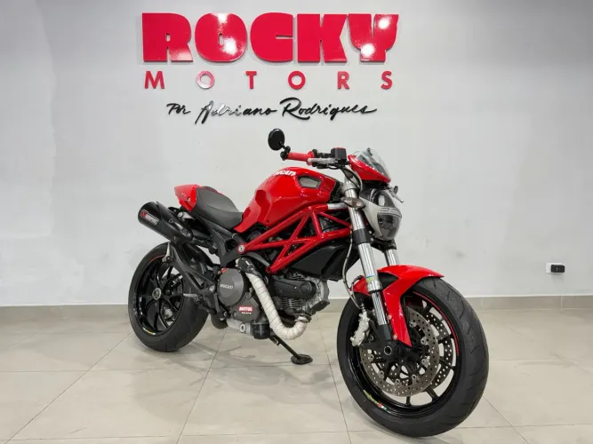 Ducati MONSTER 796