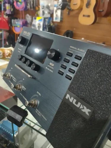 Nux MG30 multefeitos com IR loader   ÚLTIMA UNIDADE DISPONÍVEL 