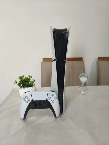 Ps5 Slim Muito Novo + Nota Fiscal e Garantia, Passo Cartão Até 12x