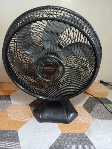 Vende-se ventilador Britânia 40cm funcionando perfeitamente