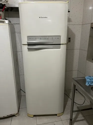 GELADEIRA ELECTROLUX DF50 *defeito sensor