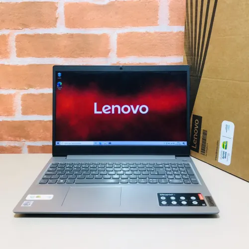 Notebook Lenovo i5 de 10ª Geração/ Ram 8GB/ Ssd 256GB/ Placa Intel Graphics 4GB