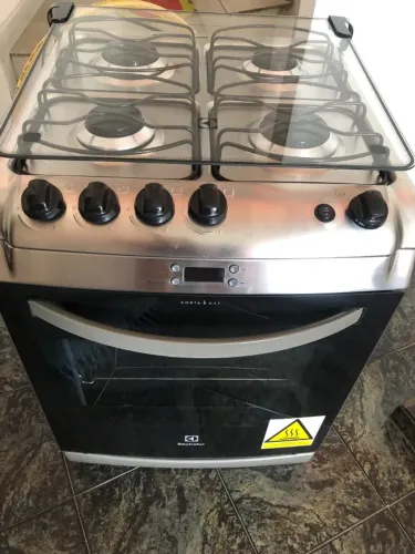 FOGÃO ELECTROLUX 4 BOCAS COM FORNO - DE EMBUTIR (INOX)