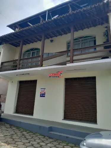 Loja com kitnet para locação, no bairro Santo Antônio em Viçosa - MG.