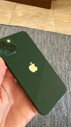 Iphone 13 128gb verde escuro. 77% bateria