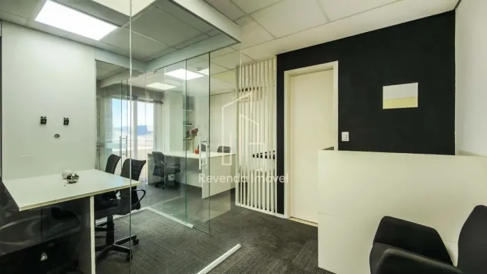 Sala Comercial de 35m² no Jardim Hebrom, São Paulo-SP: Oportunidade de Investimento em Con