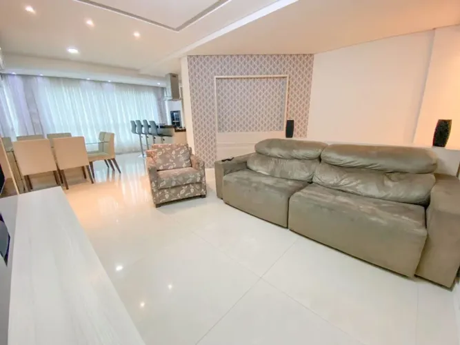 Apartamento com 3 dormitórios à venda, 106 m² por R$ 750.000,00 - Vila Nova - Blumenau/SC
