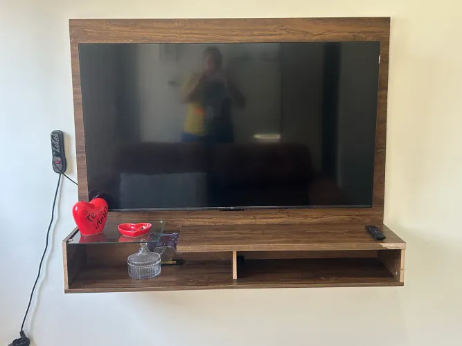 Sofá retrátil reclinável e painel de TV até 50 polegadas 