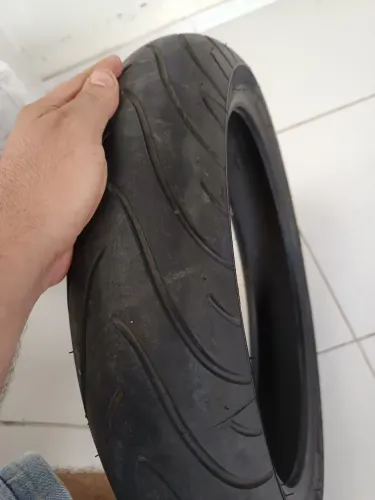 Pneu Michelin 120/70 aro 17