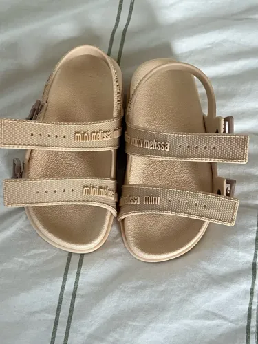 Sandália estilo Melissa 21/22