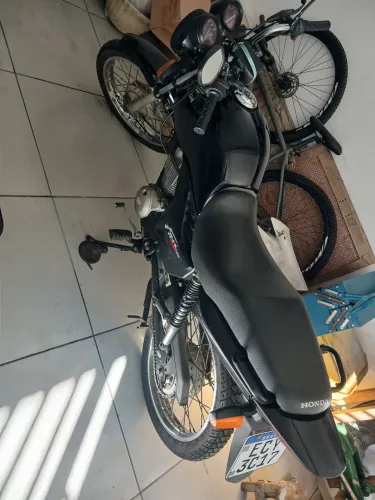Honda Fan 125 ES com motor novo já passado para 150