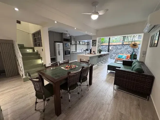 Casa em Condomínio à Venda em Juquehy | Apenas 60 Metros do Mar | 4 Dormitórios | 2 Suítes