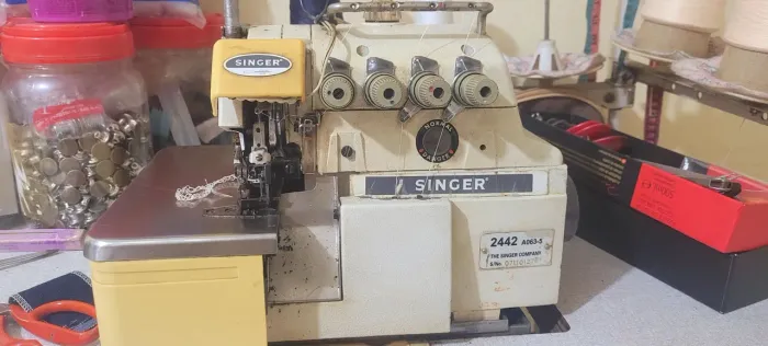 Interlock singer 1000 reais