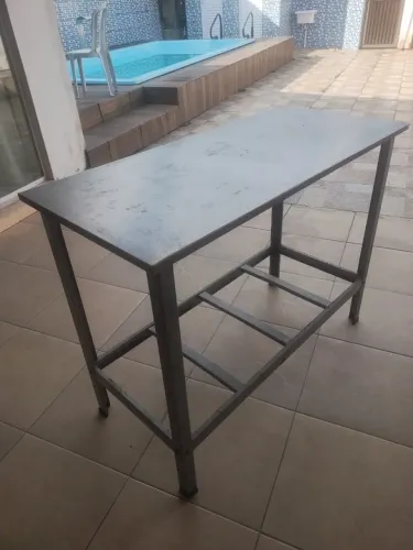 Vendo bancada de alumínio