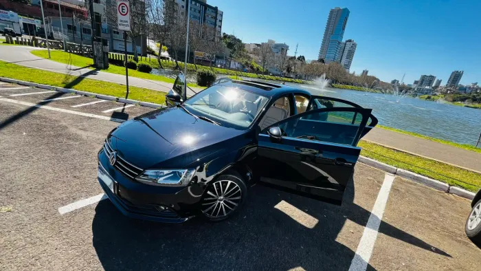 Volkswagen Jetta Highline 2.0 TSI 16V 4P Tiptronic 2017