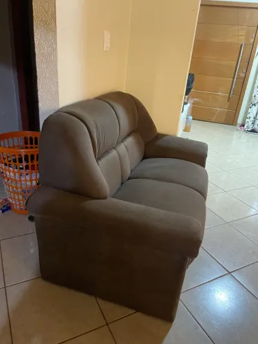 Sofá marrom 