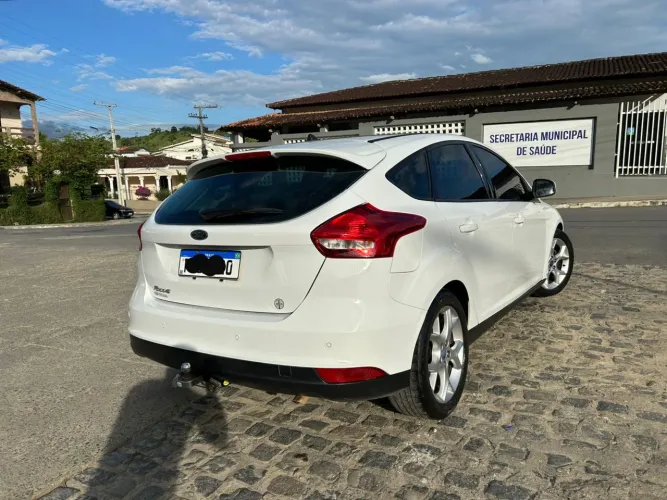 Ford Focus 1.6 S/se/se Plus Flex 8v/16v 5P 2016