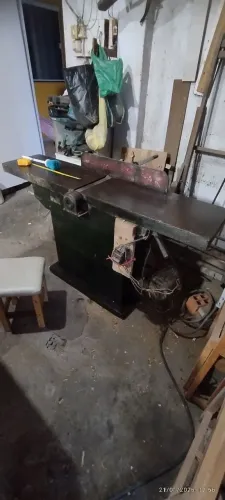 Maquinas de serraria: desempenadeira, tupia, furadeira indústrial, bancada de serra 