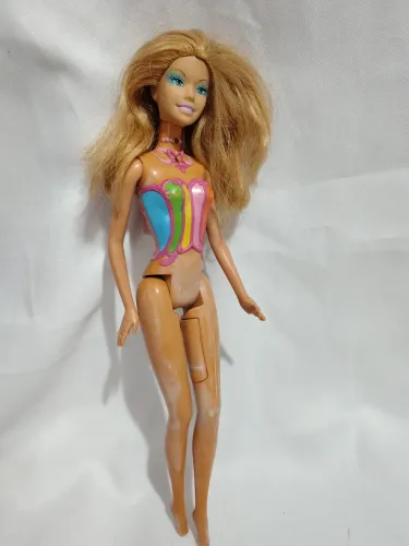 Barbie Elina (sucata com avarias)