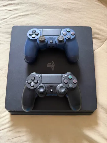 Play Station 4