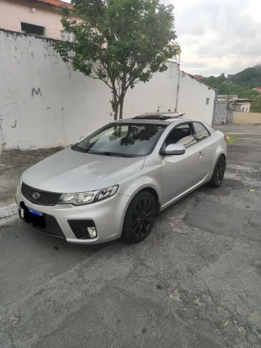 Kia Motors Cerato Koup 2.0 16V Aut. 2011
