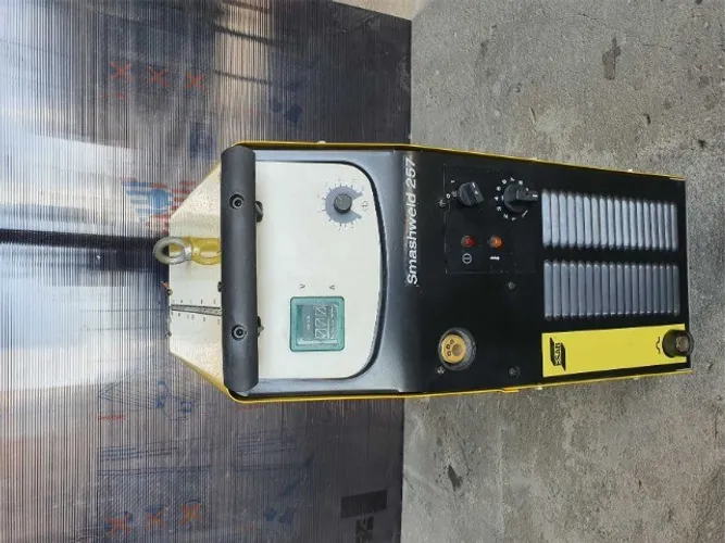 Maquina de Solda Esab Smashweld 257 - Trifásica
