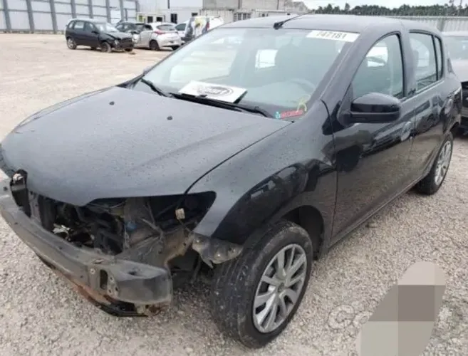 Sucata sandero 1.0 3cc