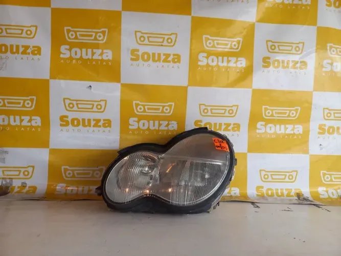 Farol Mercedes c180 c200 2001/2002/2003/2004/2005