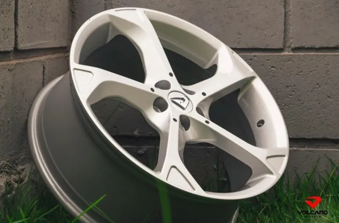 Roda Volcano advance aro 18 nova 