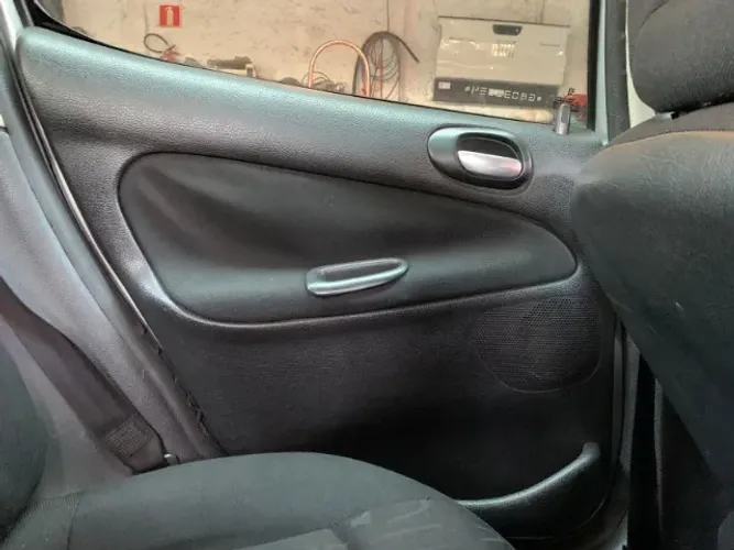 Forro de Porta Lisa Traseira Esquerda Peugeot 206 2007 à 2012