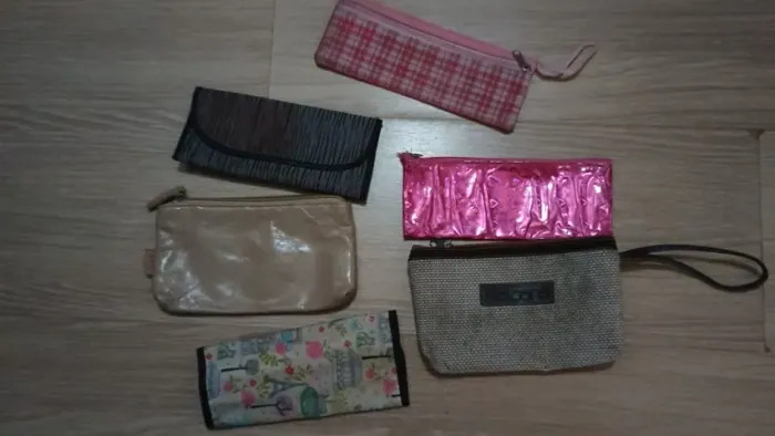 Lote com 6 Necessaries