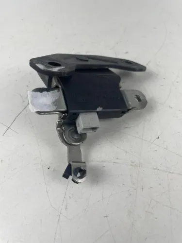 Fechadura Tampa Traseira Vw Voyage Polo 2003-2012