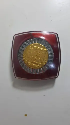 Medalha de metal Honra ao Mérito antiga com caixa original