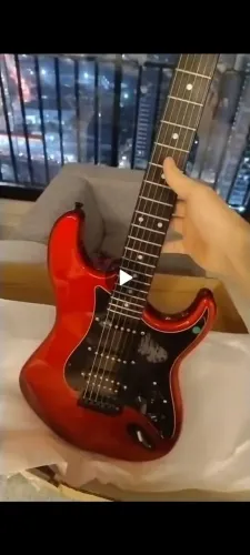 Guitarra Tagima Sixmart com efeitos