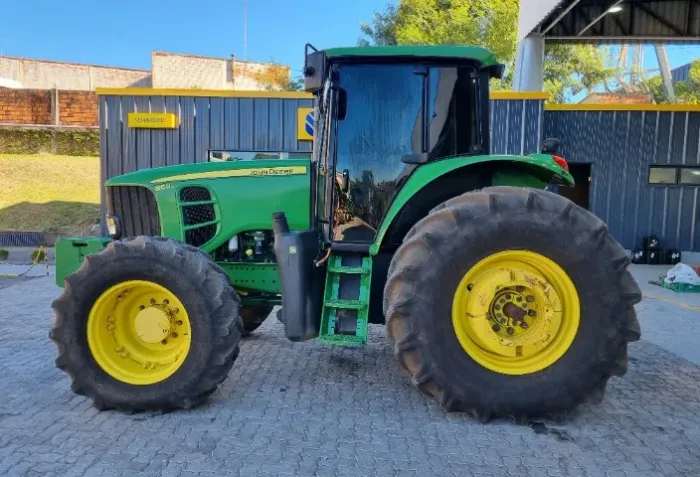 Trator John Deere 6150J 