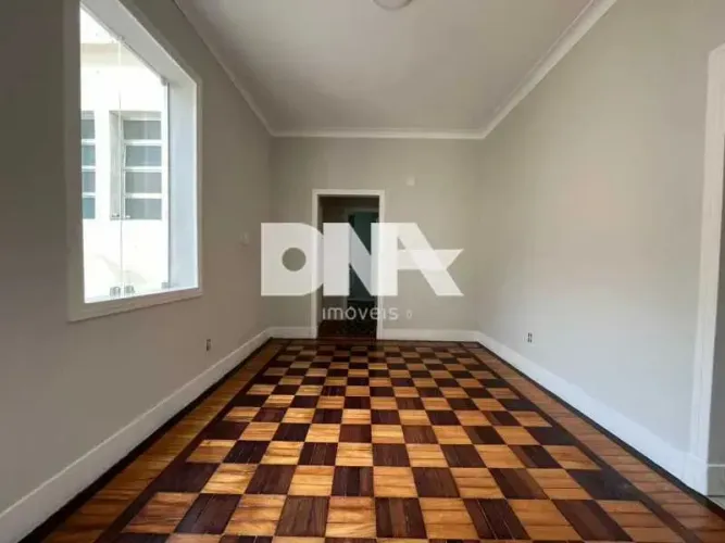 Apartamento : / Residencial / Urca