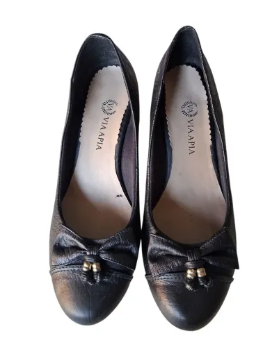 Scarpin rm couro preto Via Apia