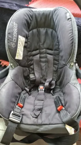 Bebê conforto Maxi Cosi seminovo 179