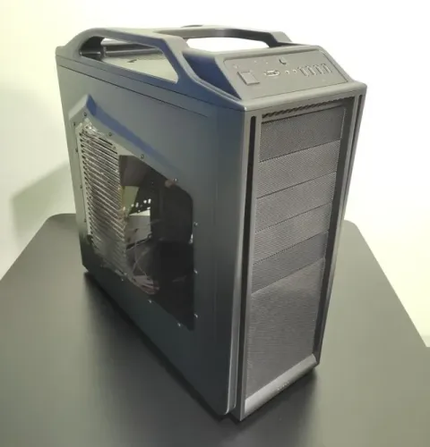Gabinete Cooler Master Storm Scout - Perfeito estado